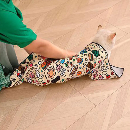 Cat Restraint Wrap Self-Adherent Cat Grooming Wrap Anti-Bite Anti-Scratch Anti-Escape Cat Swaddle Wrap for Cats and Dogs